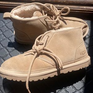 Ugg neumel boots